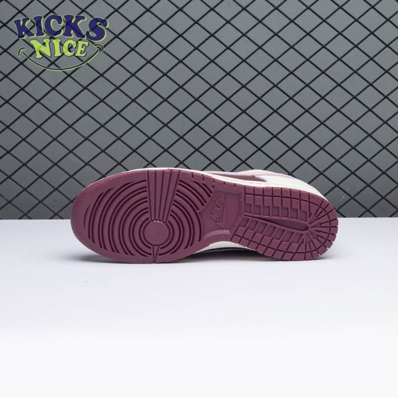 Nike Dunk Low Valentine's Day DR9705-100 Size 36-46 Nike Dunk Low Valentine's Day DR9705-100 Size 36-46